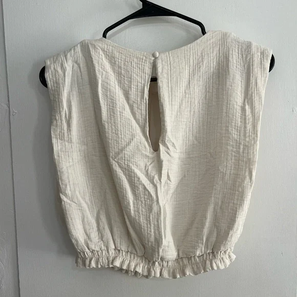 Target Sleeveless Top - Picture 2 of 2